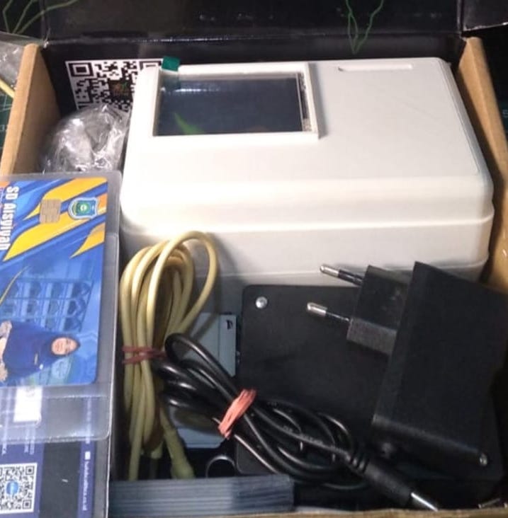 Smart Teacher Attendance System: IoT RFID Integration with Laravel & WhatsApp Notifications